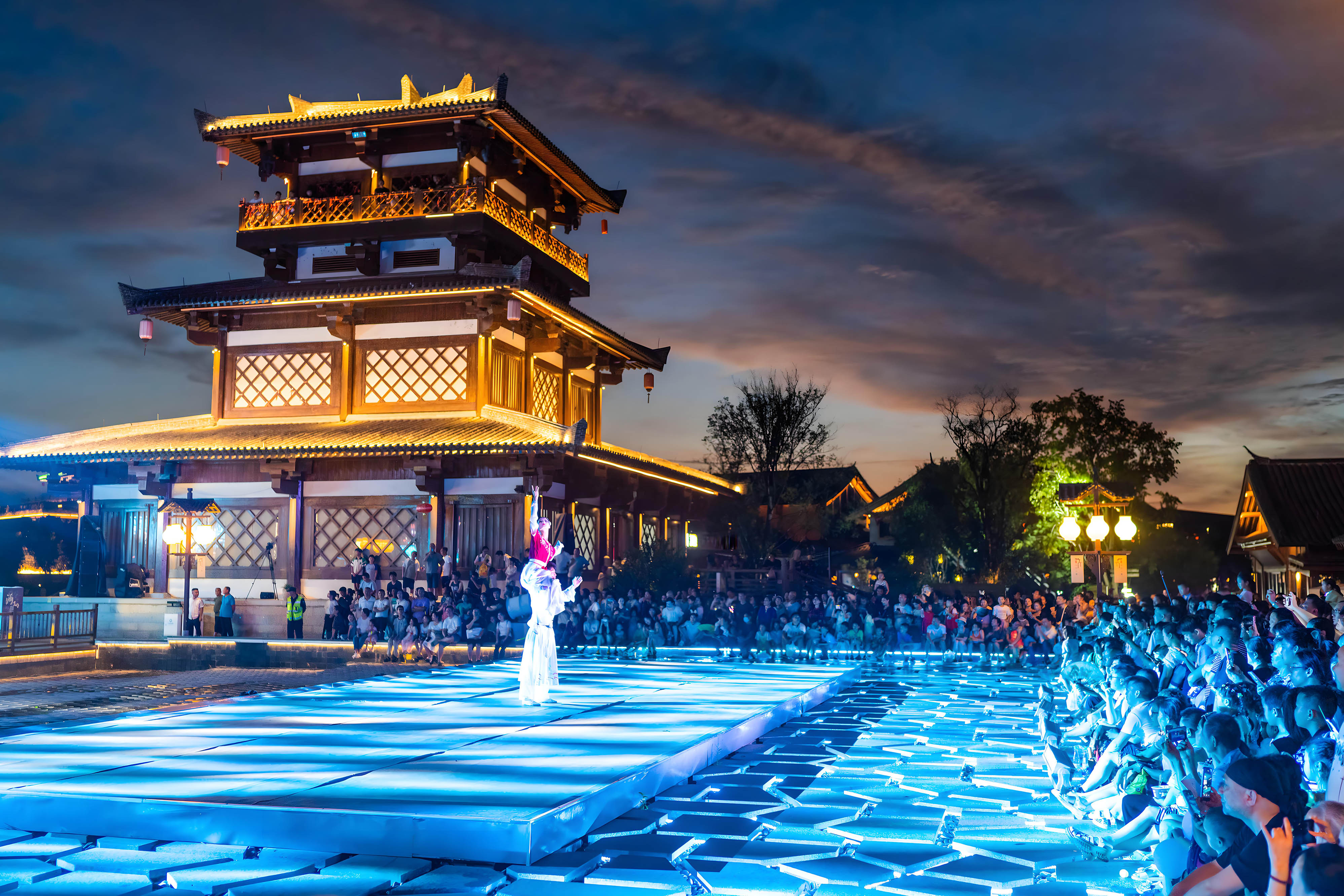 “夜晚+沉浸式”乡村文旅夜游